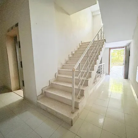 1 Bedroom 997 Апартаменты *