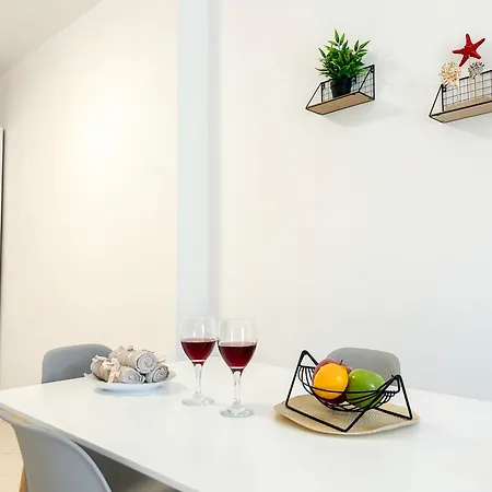 1 Bedroom 997