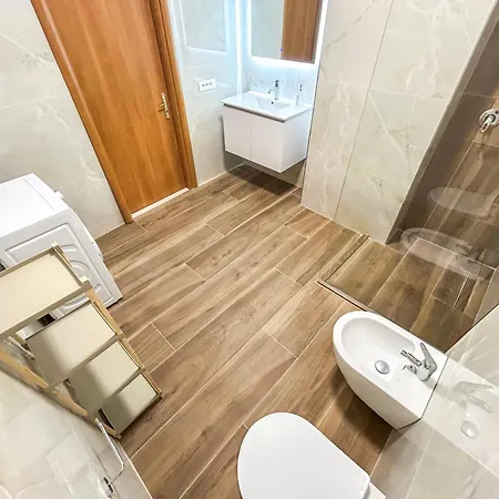 1 Bedroom 997 Апартаменты