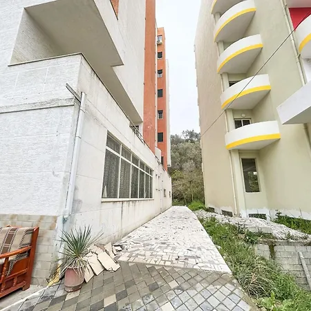 1 Bedroom 997 Апартаменты *